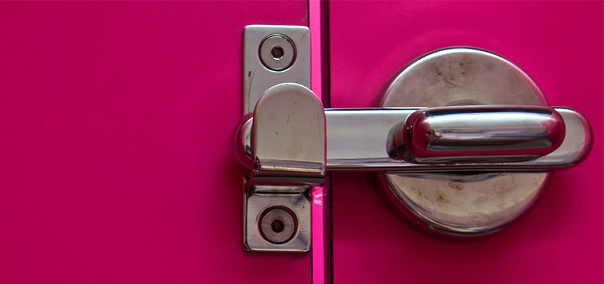 Childproof Gate Lock in East Orange, New Jersey