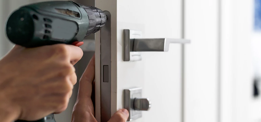 Locksmith For Lock Replacement Near Me in East Orange, NJ