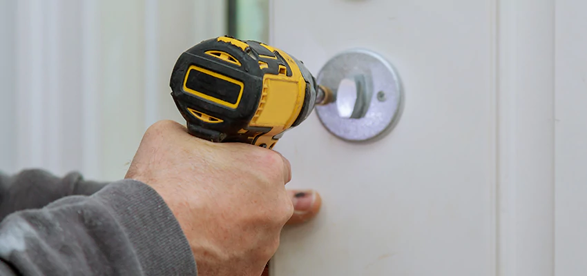 Street Locksmith For Smart Lock Repair in East Orange, NJ